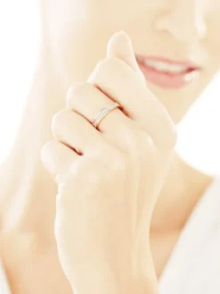 Apart Pierścionek z żółtego złota z diamentami - 0,06 ct - próba 585< Pierścionki