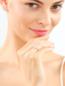 Apart Pierścionek z żółtego złota z brylantami - 0,15 ct - próba 585< Wszystkie