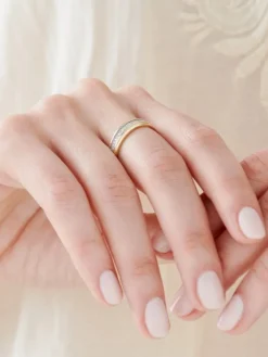 Apart Pierścionek z żółtego złota z diamentami - 0,06 ct - próba 585< Pierścionki
