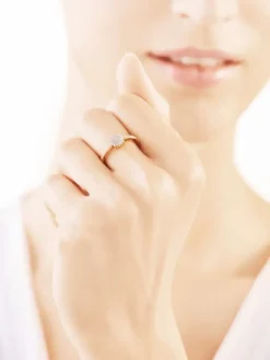 Apart Pierścionek z żółtego złota z diamentami - 0,15 ct - próba 585< Pierścionki