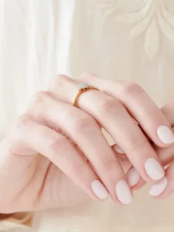 Apart Pierścionek z żółtego złota z diamentami - 0,12 ct - próba 585< Pierścionki