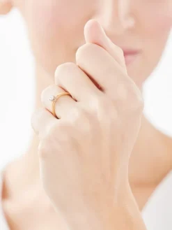 Apart Pierścionek z żółtego złota z brylantem - serce - 0,10 ct - próba 585