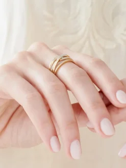 Apart Pierścionek z żółtego złota z diamentami - 0,15 ct - próba 585< Pierścionki