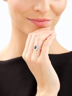 Discount Apart Pierścionek z żółtego złota z diamentami i szafirem - próba 585