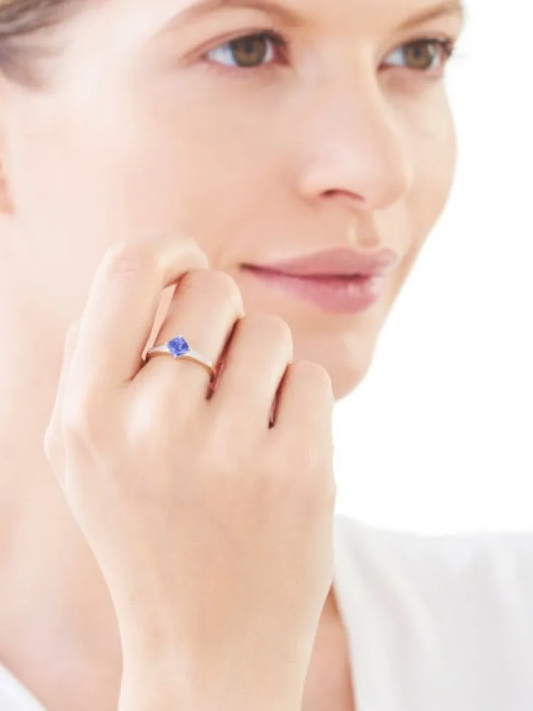 Outlet Apart Pierścionek z żółtego złota z diamentami i tanzanitem - próba 585