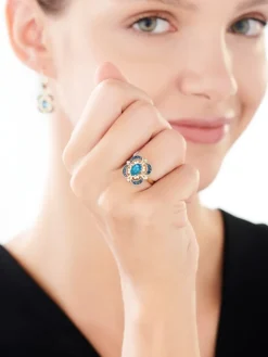 Discount Apart Pierścionek z żółtego złota z diamentami, szafirami i topazem London Blue - próba 585