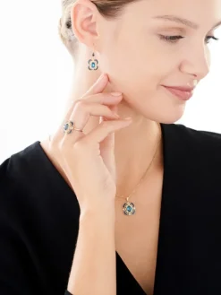 Discount Apart Pierścionek z żółtego złota z diamentami, szafirami i topazem London Blue - próba 585