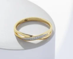 Apart Pierścionek  z żółtego złota z diamentami - 0,02 ct - próba 375