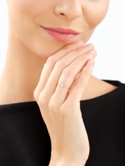 Apart Pierścionek z żółtego złota z brylantami - 0,05 ct - próba 375< Wszystkie