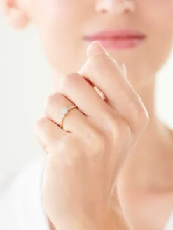 Apart Pierścionek z żółtego złota z diamentami - 0,07 ct - próba 585< Pierścionki