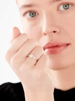 Apart Pierścionek z żółtego złota z diamentami - 0,15 ct - próba 585< Pierścionki