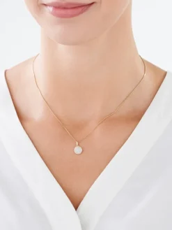 Clearance Apart Zawieszka z żółtego złota z diamentami - 0,10 ct - próba 585
