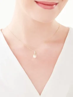 Clearance Apart Zawieszka z żółtego złota z diamentami i perłą - próba 585