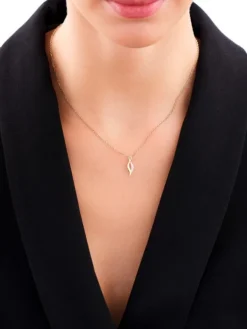 Outlet Apart Zawieszka z żółtego złota z diamentem - 0,004 ct - próba 375