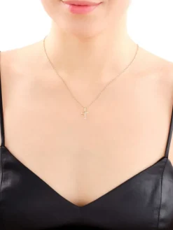 Apart Zawieszka z żółtego złota z diamentami - litera T - 0,003 ct - próba 375< Zawieszki