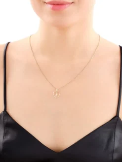 Online Apart Zawieszka z żółtego złota z diamentem - litera T, serce - 0,005 ct - próba 375