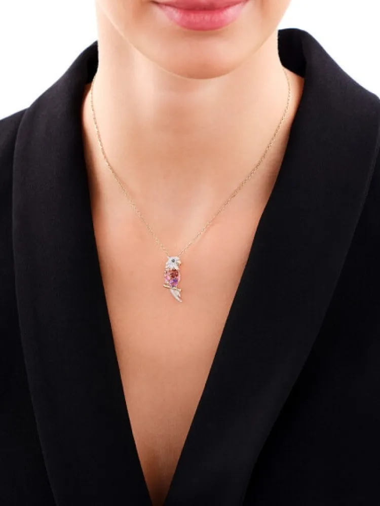 Outlet Apart Zawieszka z żółtego złota z diamentami, kamieniami szlachetnymi i ozdobnymi - papuga - 0,14 ct - próba 585